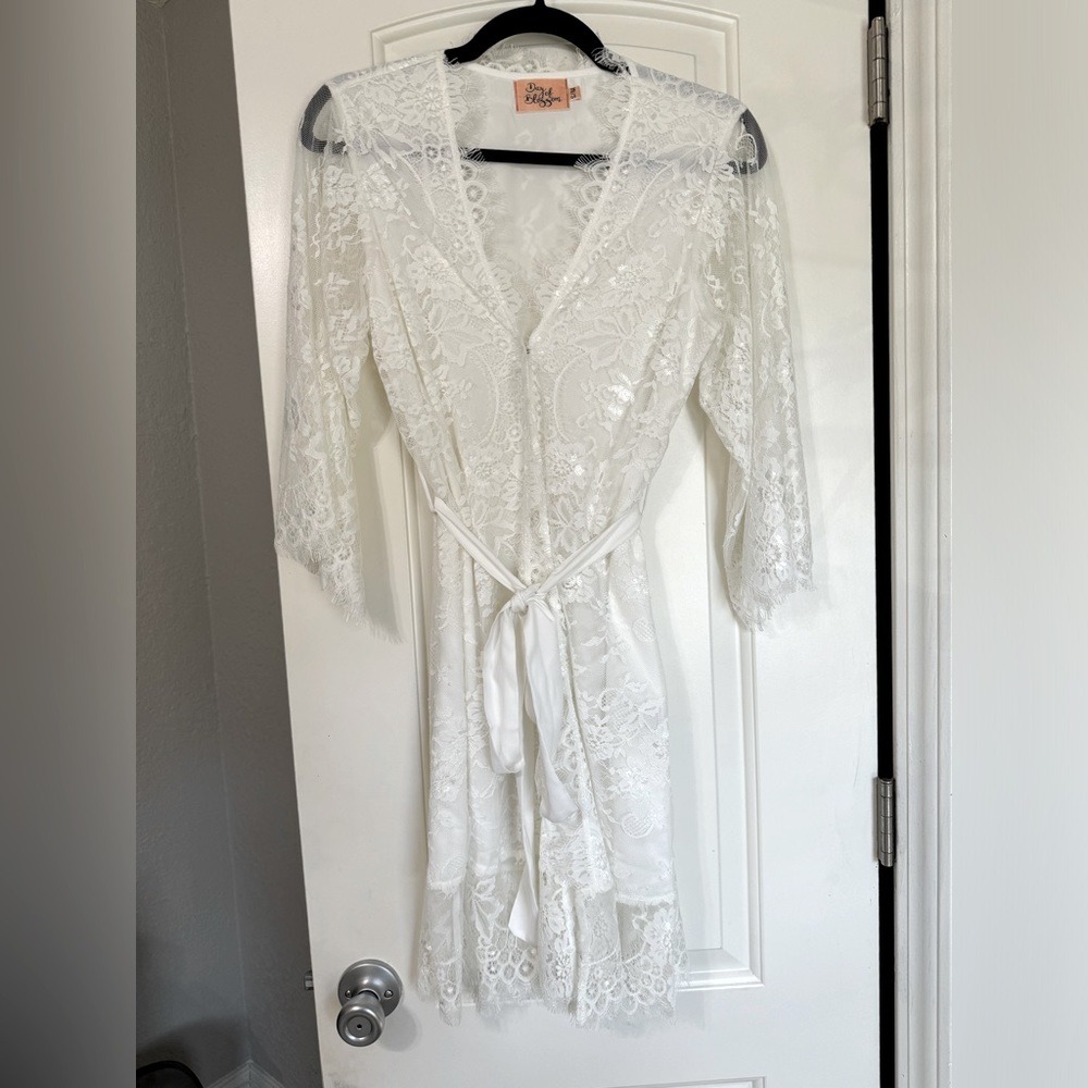 White Lace Bridal Robe
